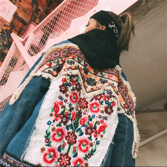 ♥️SOLD ❤️NWT Embroidered Denim Jacket - Picture 5 of 15